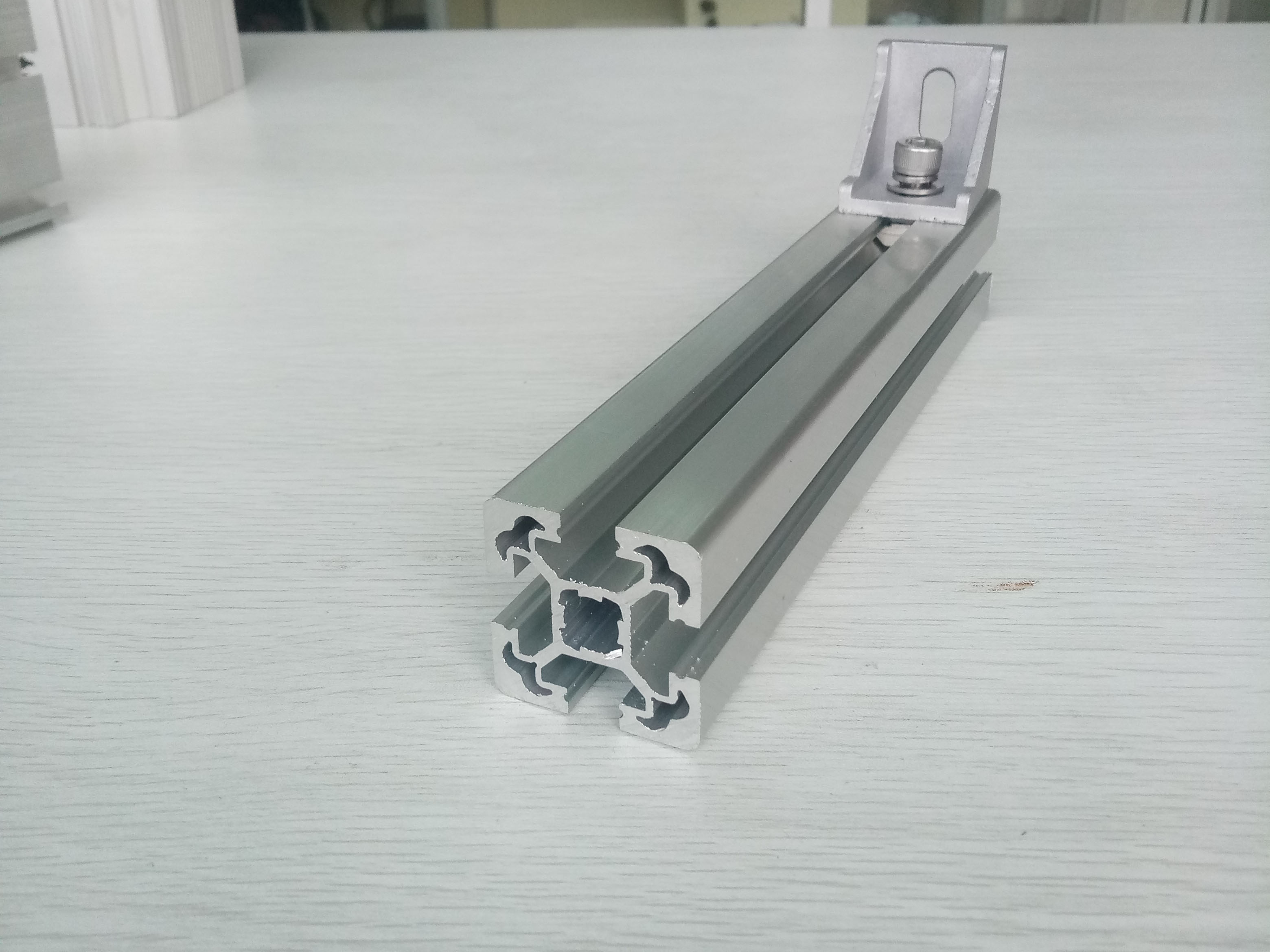 新款4040歐標流水線(xiàn)